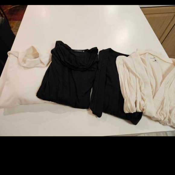 Lot of WOMEN'S 4 NY & Company Cardigans, & Sheer tops Size L - Picture 3 of 5
